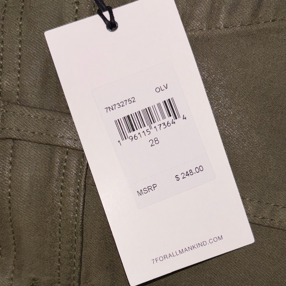 7 For All Mankind Darted Boyfriend Jogger, NWT - Picture 13 of 13